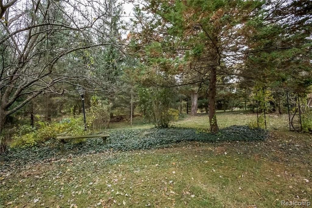 99 Perrydale Street Rochester Hills, MI 48306 - Photo 38 of 40
