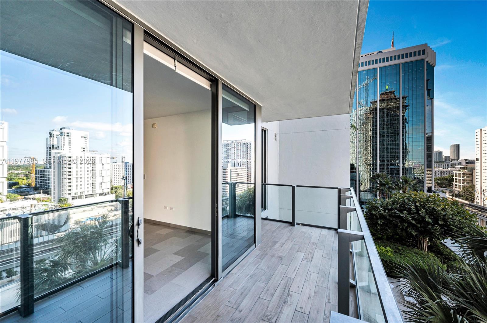 88 Southwest 7th Street, Unit 806 Miami, FL 33130 - Photo 11 of 57