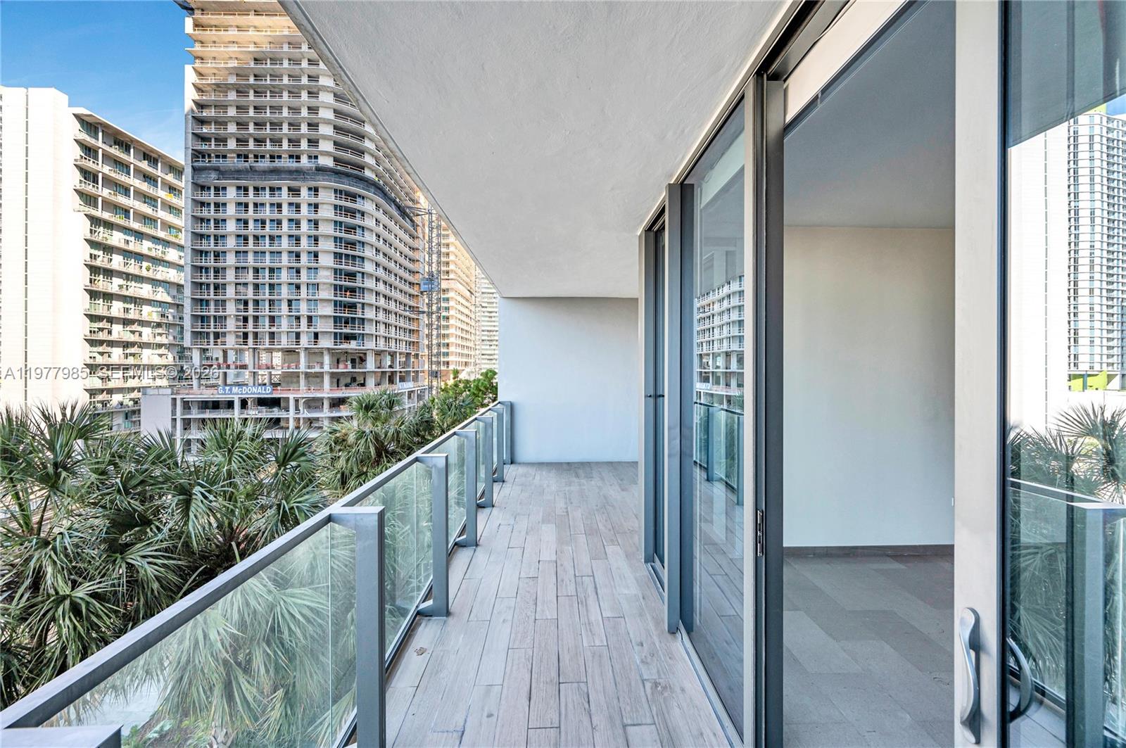 88 Southwest 7th Street, Unit 806 Miami, FL 33130 - Photo 33 of 57
