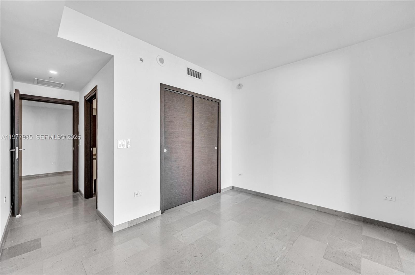 88 Southwest 7th Street, Unit 806 Miami, FL 33130 - Photo 43 of 57