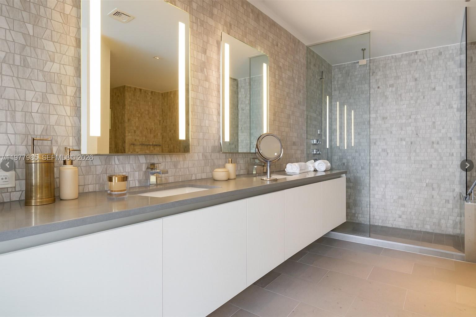 88 Southwest 7th Street, Unit 806 Miami, FL 33130 - Photo 57 of 57