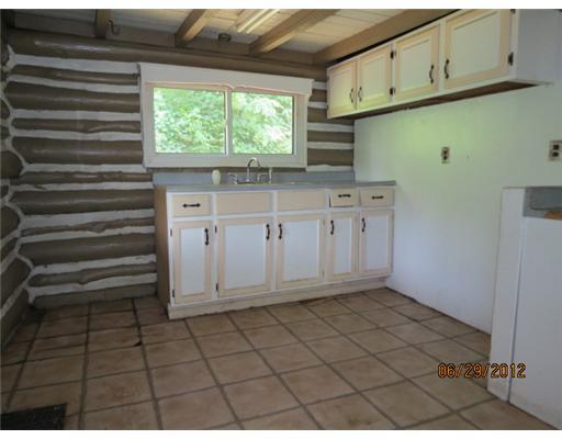 273 Lincoln Road Dunbar, PA 15431 - Photo 5 of 10 Kitchen.
