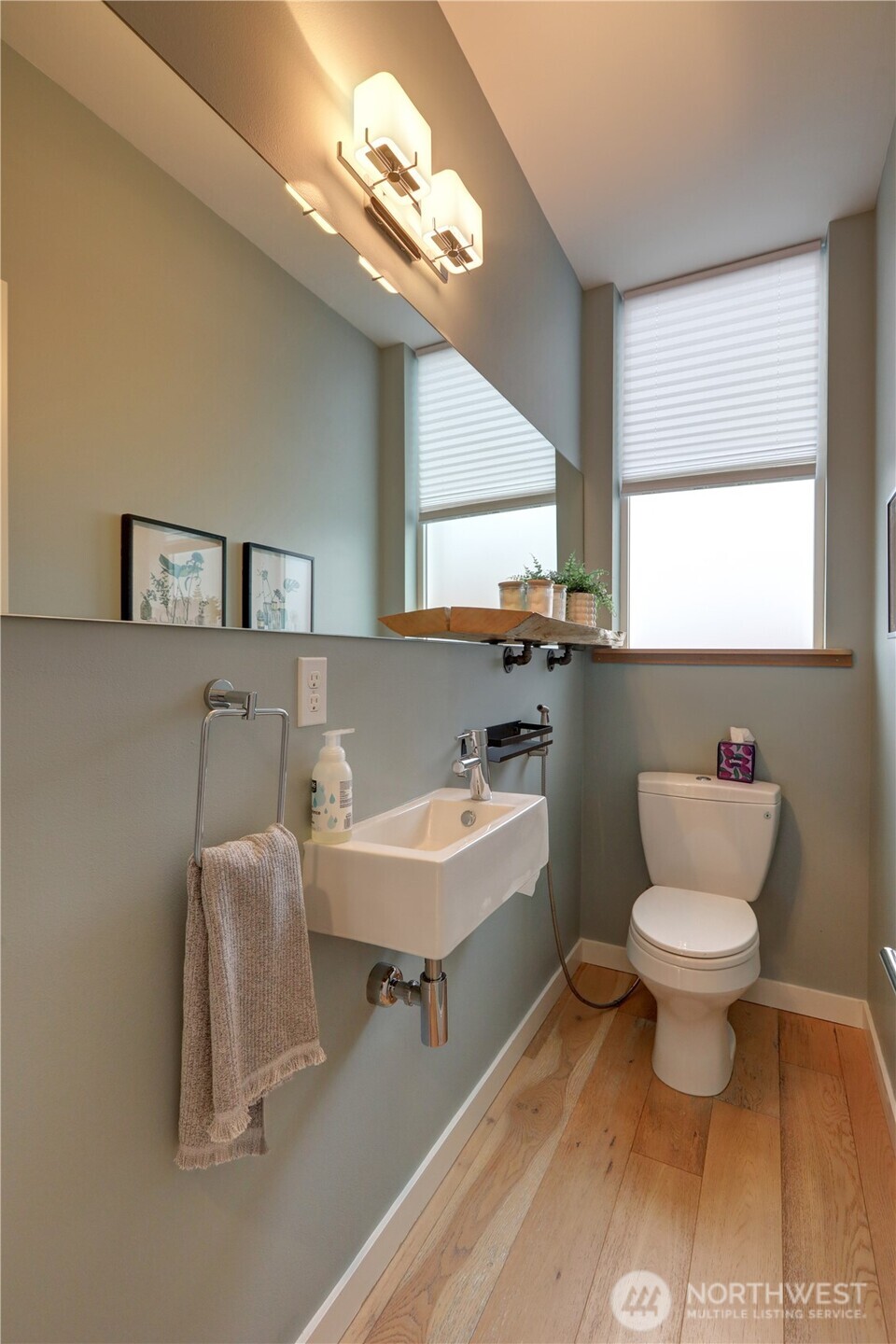 3931 California Avenue Southwest Seattle, WA 98116 - Photo 14 of 24
