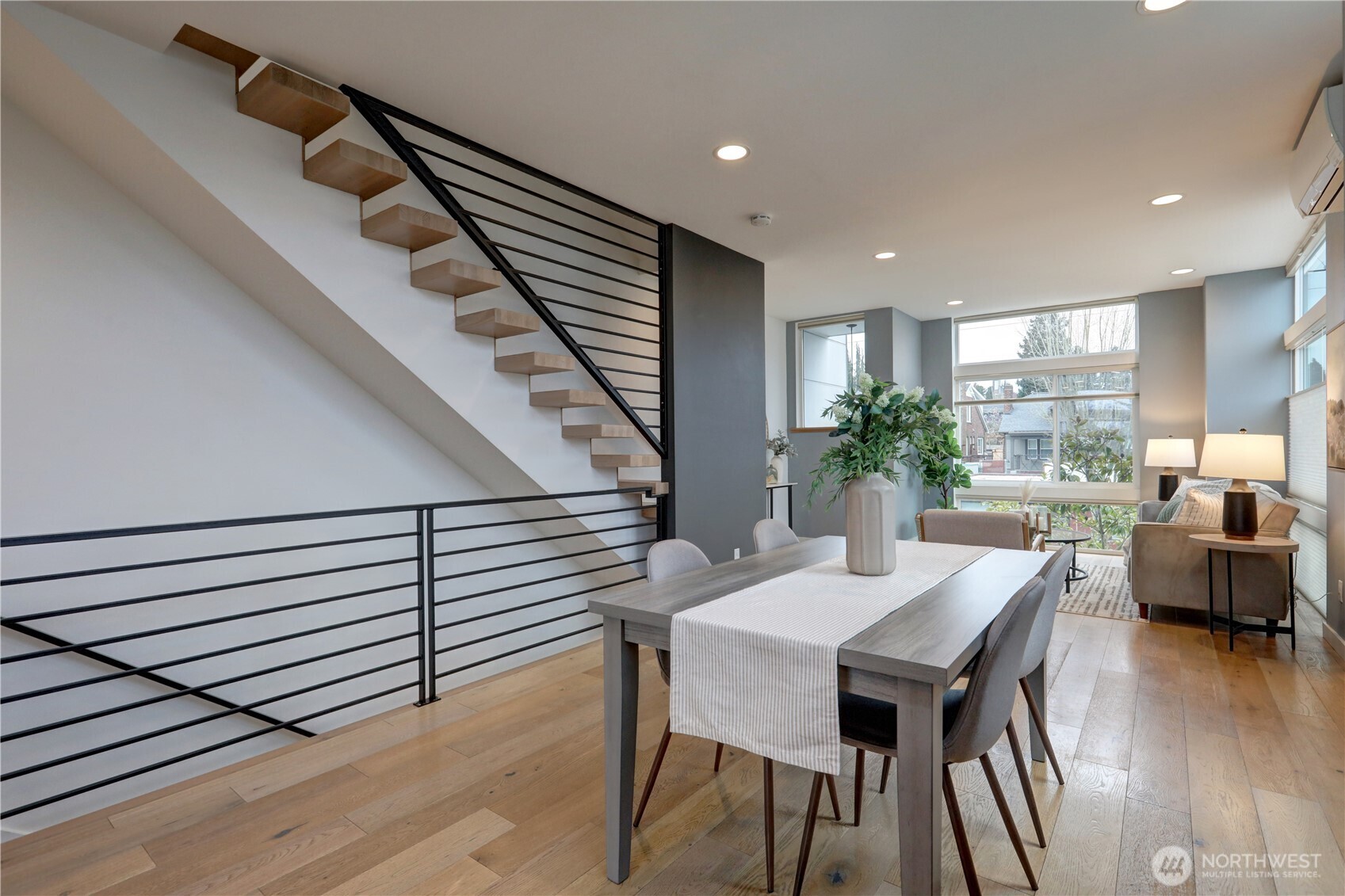 3931 California Avenue Southwest Seattle, WA 98116 - Photo 8 of 24