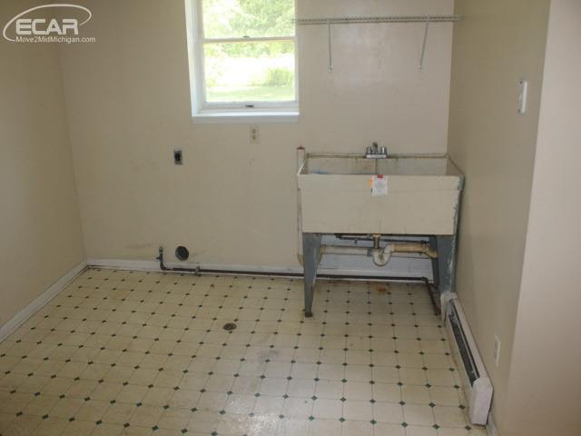 12339 Linden Road Linden, MI 48451 - Photo 27 of 41 21317292-26.JPG
