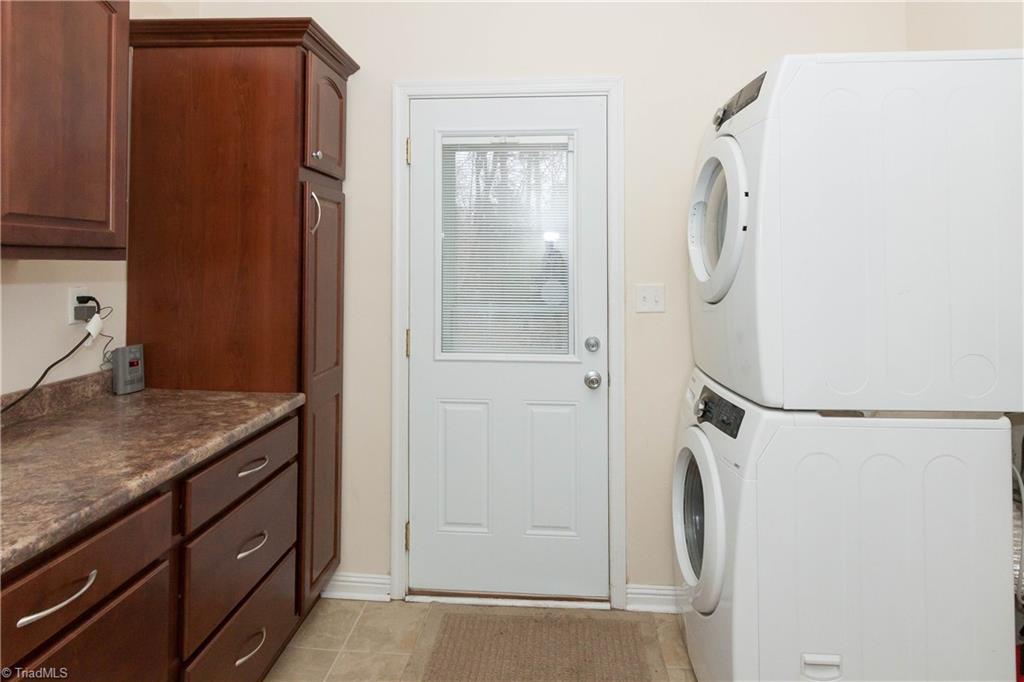 2101 Three Meadows Road Greensboro, NC 27455 - Photo 8 of 23 Gallery Image 8