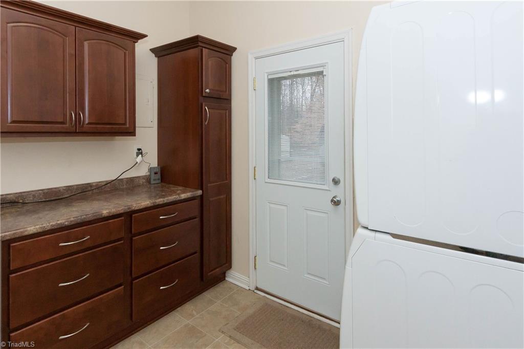 2101 Three Meadows Road Greensboro, NC 27455 - Photo 9 of 23 Gallery Image 9