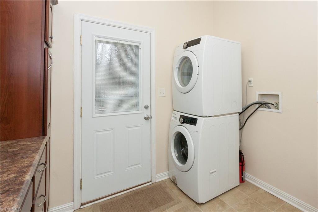 2101 Three Meadows Road Greensboro, NC 27455 - Photo 10 of 23 Gallery Image 10