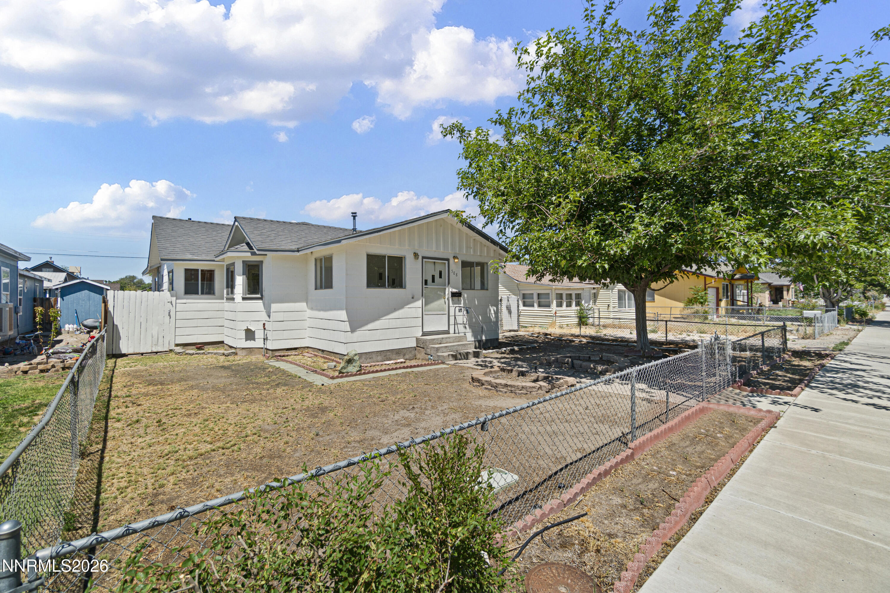 588 Humboldt Street Fallon, NV 89406 - Photo 2 of 25 DSC05332