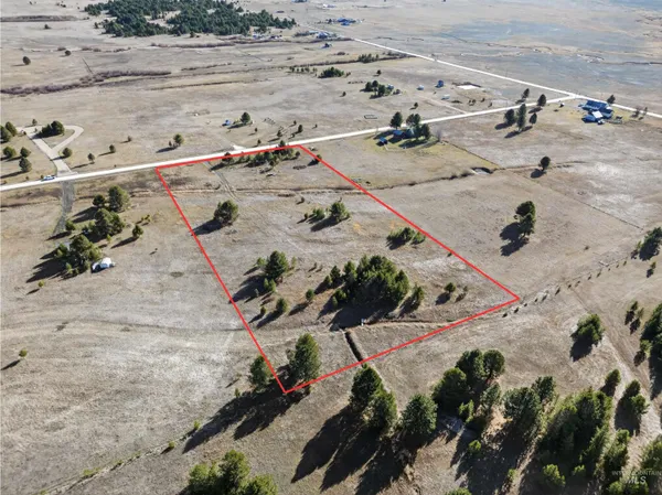 $279,900 | 10201 Packsaddle Road, Cascade, ID 83611