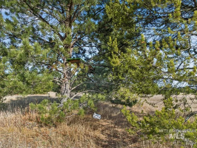 $279,900 | 10201 Packsaddle Road, Cascade, ID 83611