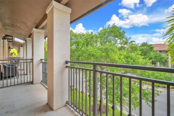 $525,000 | 1148 Southwest 147th Avenue, Pembroke Pines, FL 33027