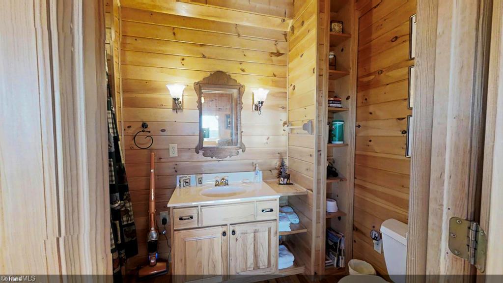 290 Eagle Nest Road Purlear, NC 28665 - Photo 7 of 48
