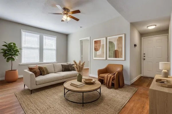 $1,050 | 2309 Wesley Street, Unit D, Greenville, TX 75401
