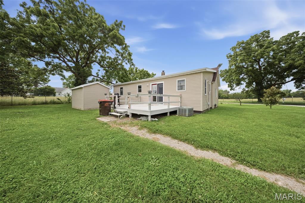 24320 Innsbruck Road Lebanon, MO 65536 - Photo 27 of 35