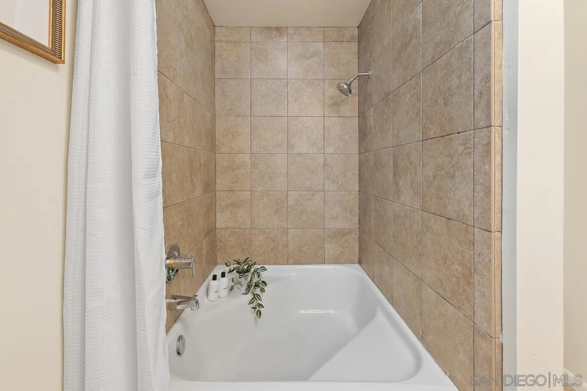 12204 Rancho Bernardo Road, Unit B San Diego, CA 92128 - Photo 20 of 34