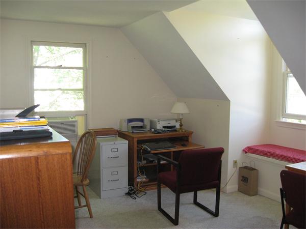 18 Spring Street Mansfield, MA 02048 - Photo 9 of 22 Gallery Image 9