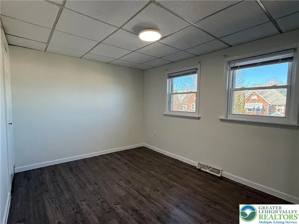 $1,950 | 1177 Arcadia Street, Bethlehem, PA 18018