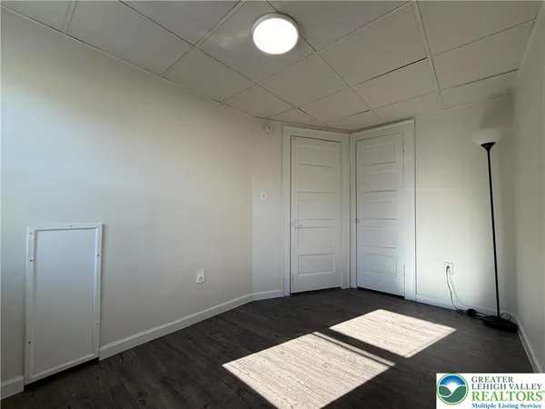 $1,950 | 1177 Arcadia Street, Bethlehem, PA 18018