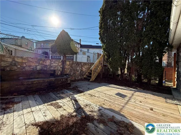 $1,950 | 1177 Arcadia Street, Bethlehem, PA 18018