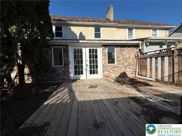 $1,950 | 1177 Arcadia Street, Bethlehem, PA 18018