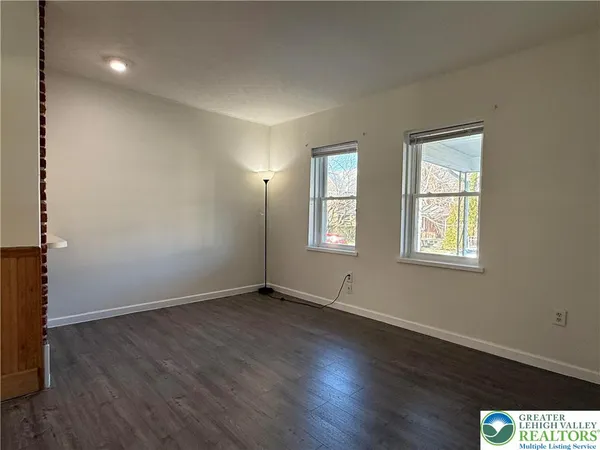 $1,950 | 1177 Arcadia Street, Bethlehem, PA 18018