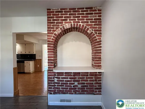 $1,950 | 1177 Arcadia Street, Bethlehem, PA 18018