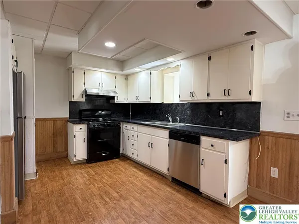 $1,950 | 1177 Arcadia Street, Bethlehem, PA 18018