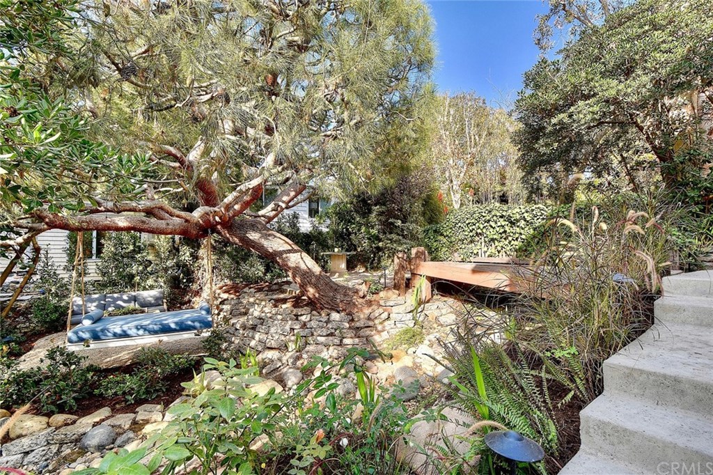 564 Oak Street Laguna Beach, CA 92651 - Photo 32 of 34