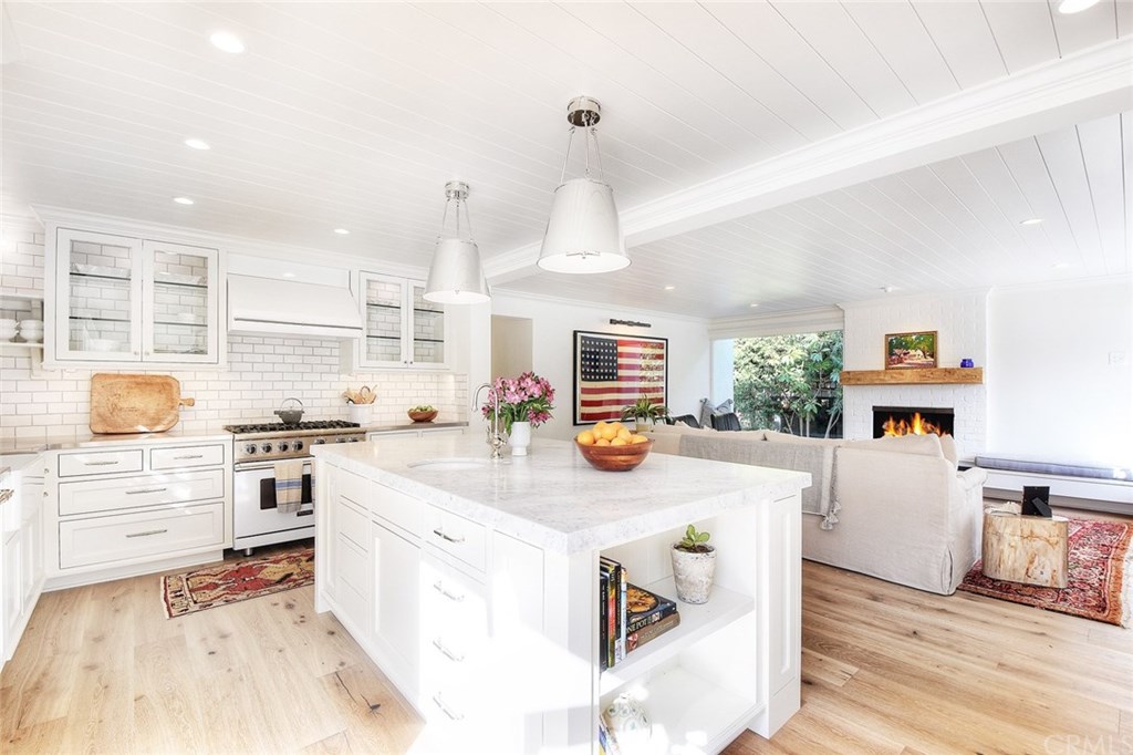 564 Oak Street Laguna Beach, CA 92651 - Photo 9 of 34