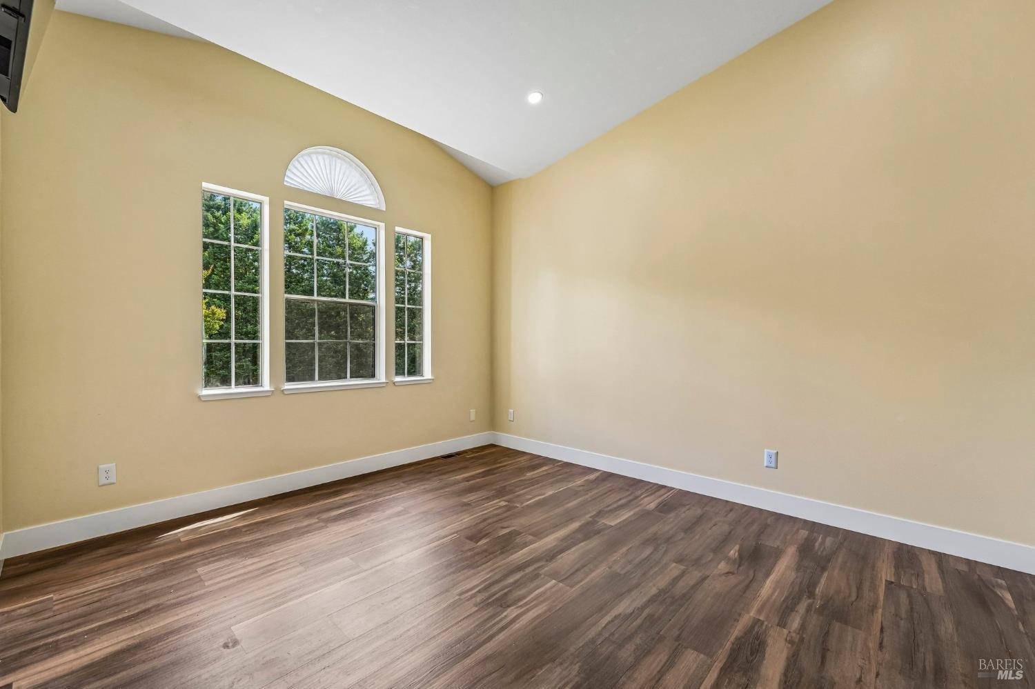 567 East Jasmine Circle Santa Rosa, CA 95407 - Photo 21 of 36