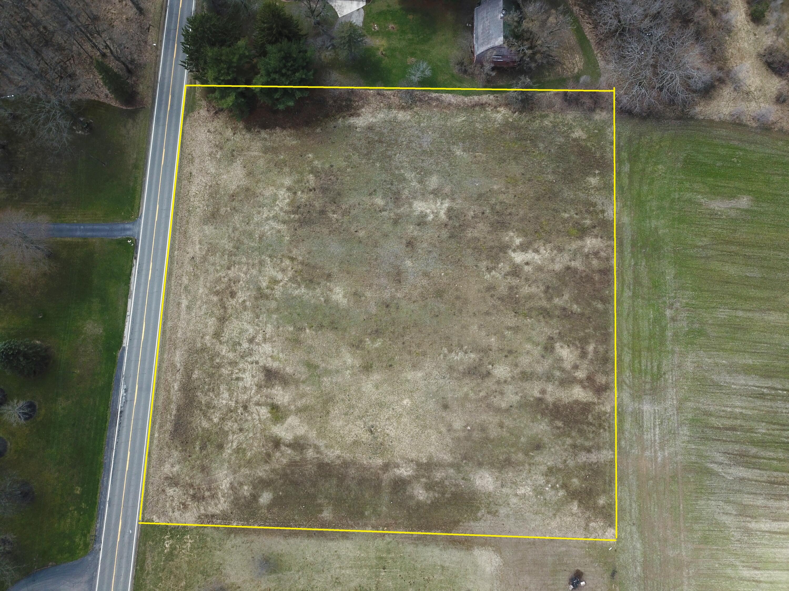 2349 East Shawnee Road Berrien Springs, MI 49103 - Photo 2 of 14 7700AA4F-F683-4AEE-881F-3573C505975B