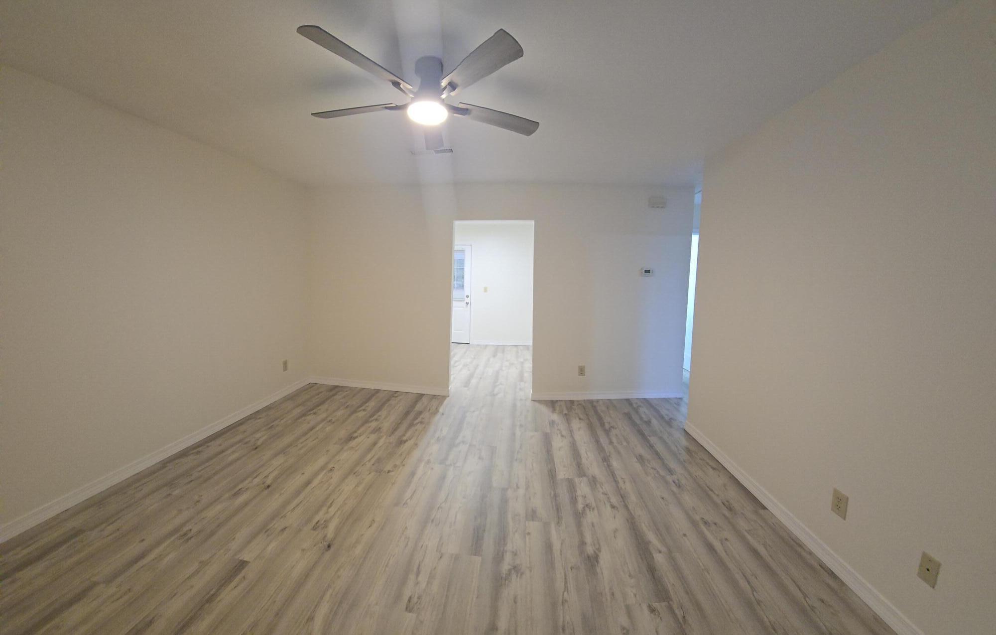 200 Davenport Road, Unit 5 Fort Walton Beach, FL 32547 - Photo 12 of 39 20261004_165058