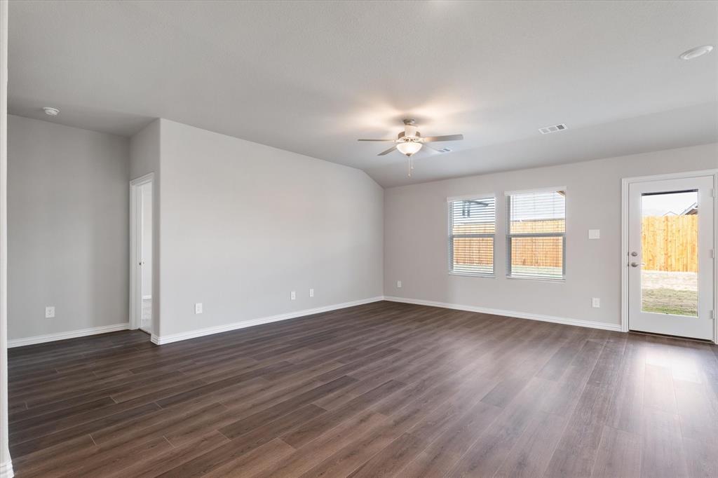 706 Martell Road Lowry Crossing, TX 75407 - Photo 9 of 26