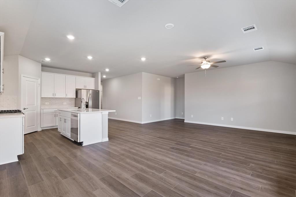 706 Martell Road Lowry Crossing, TX 75407 - Photo 10 of 26