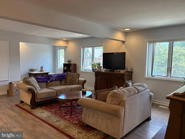 $2,200 | 66 York Street, Unit A, Lambertville, NJ 08530