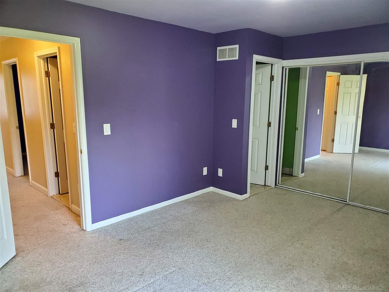 1551 Streamwood Court Rochester, MI 48307 - Photo 25 of 33 50028288-24.JPG