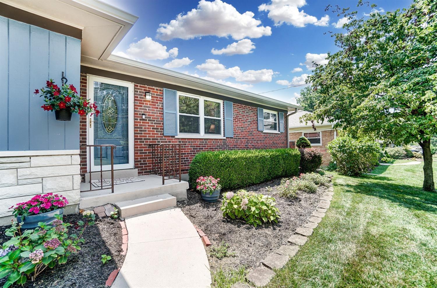 6181 Thole Road Cincinnati, OH 45230 - Photo 2 of 30