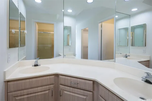 $3,975 | 92-1539 Ali'inui Drive, Unit 5G, Kapolei, HI 96707
