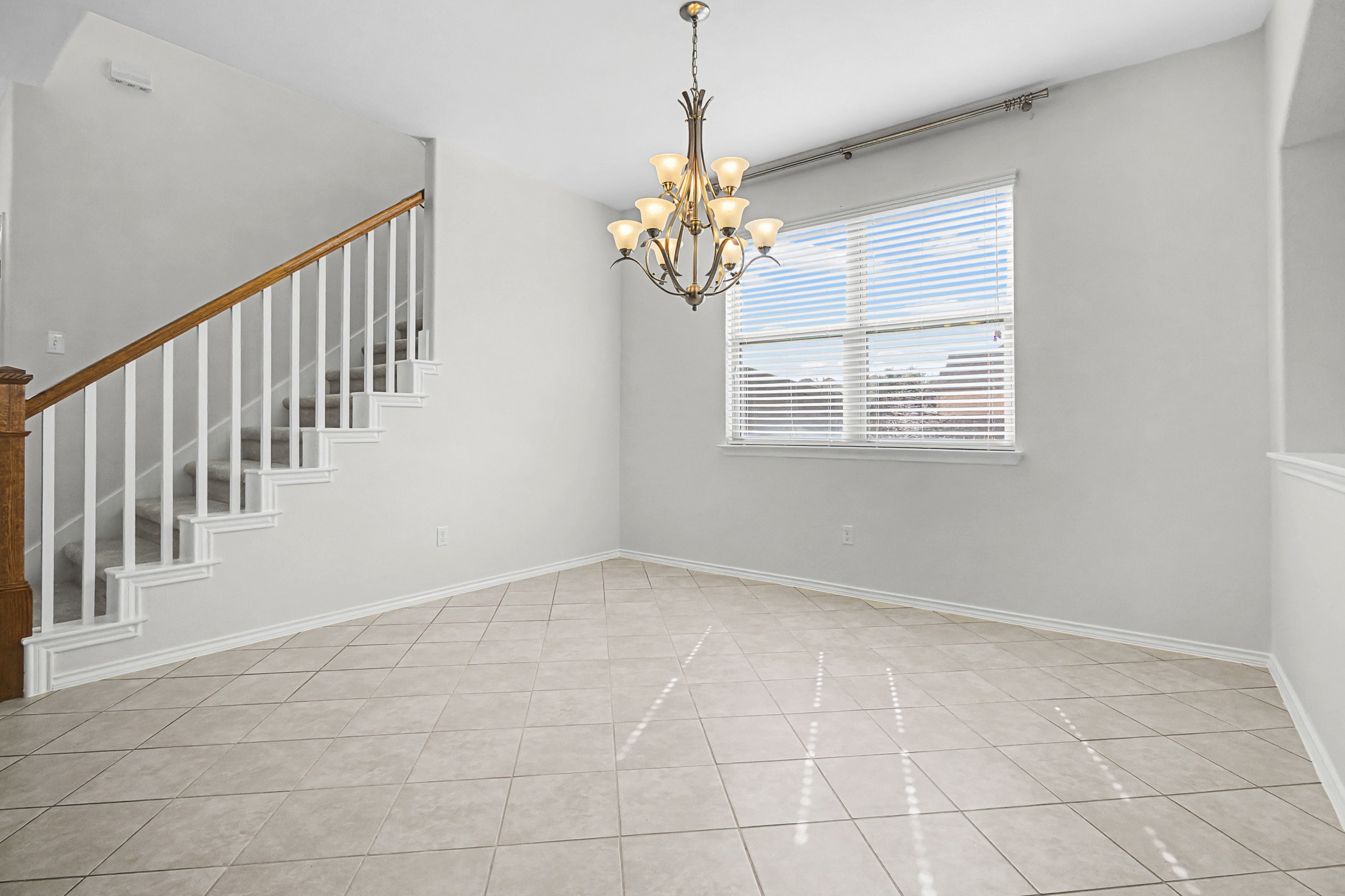 501 Silver Trail Round Rock, TX 78664 - Photo 6 of 22 a view of an empty room with a window
