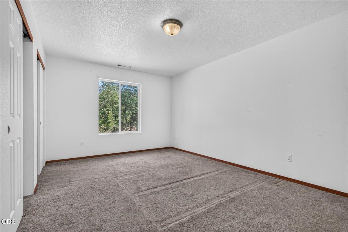 13021 East Antelope Road Eagle Point, OR 97524 - Photo 15 of 47 Gallery Image 15
