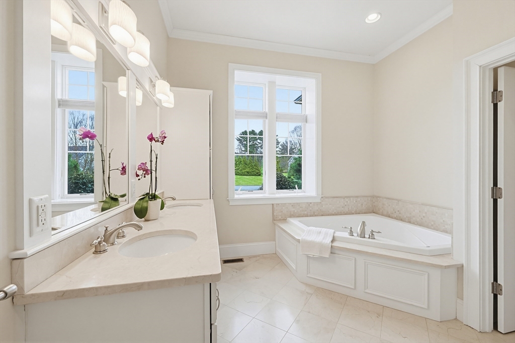 105 Palmer River Road Swansea, MA 02777 - Photo 22 of 42