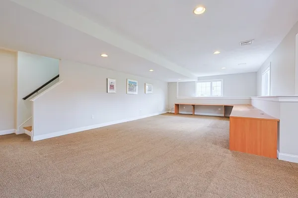 $1,149,900 | 105 Palmer River Road, Swansea, MA 02777