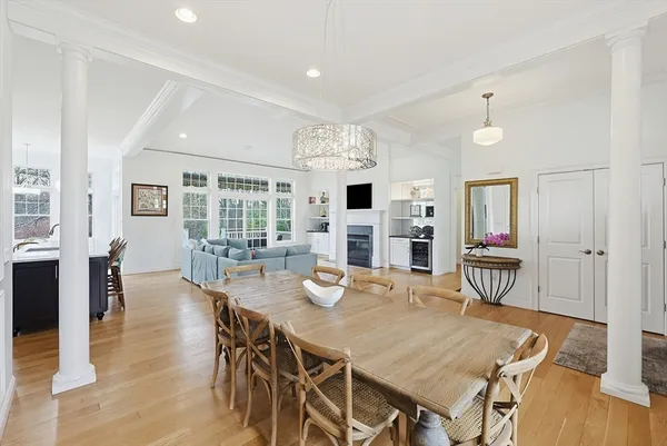 $1,149,900 | 105 Palmer River Road, Swansea, MA 02777
