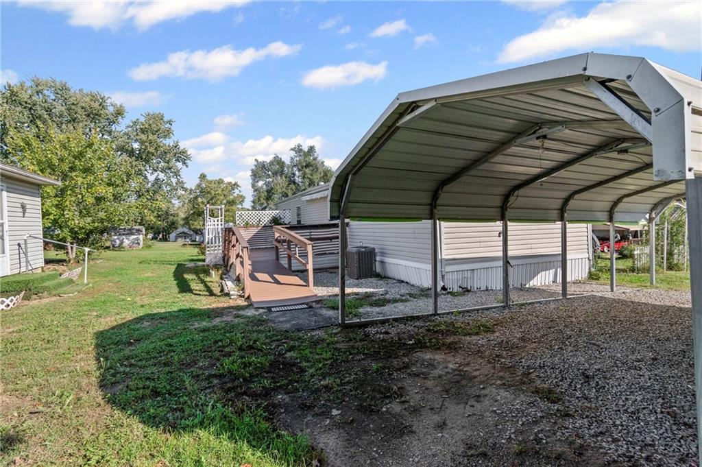 302 Sycamore Street Carrollton, MO 64633 - Photo 22 of 27