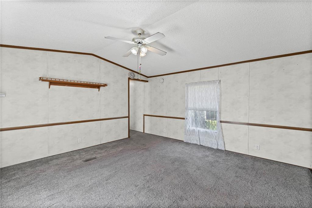 302 Sycamore Street Carrollton, MO 64633 - Photo 6 of 27