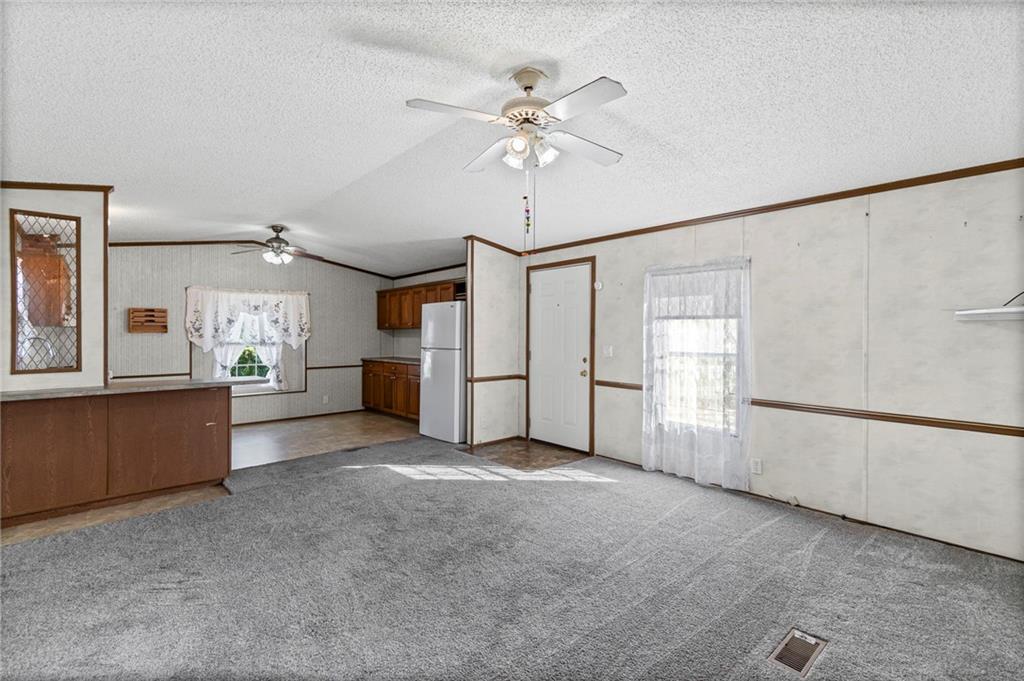 302 Sycamore Street Carrollton, MO 64633 - Photo 7 of 27