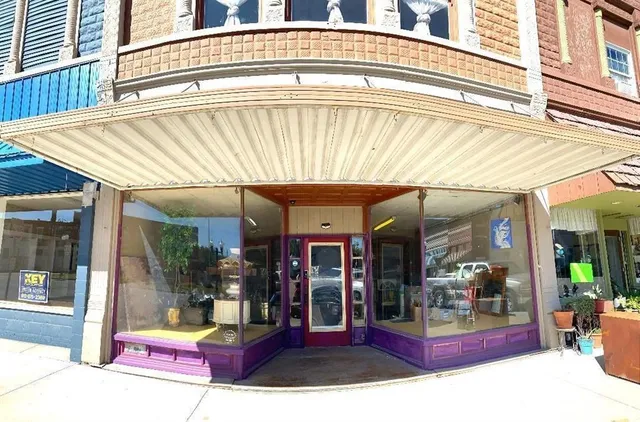 $48,000 | 4 North Washington Street, Worthington, IN 47471