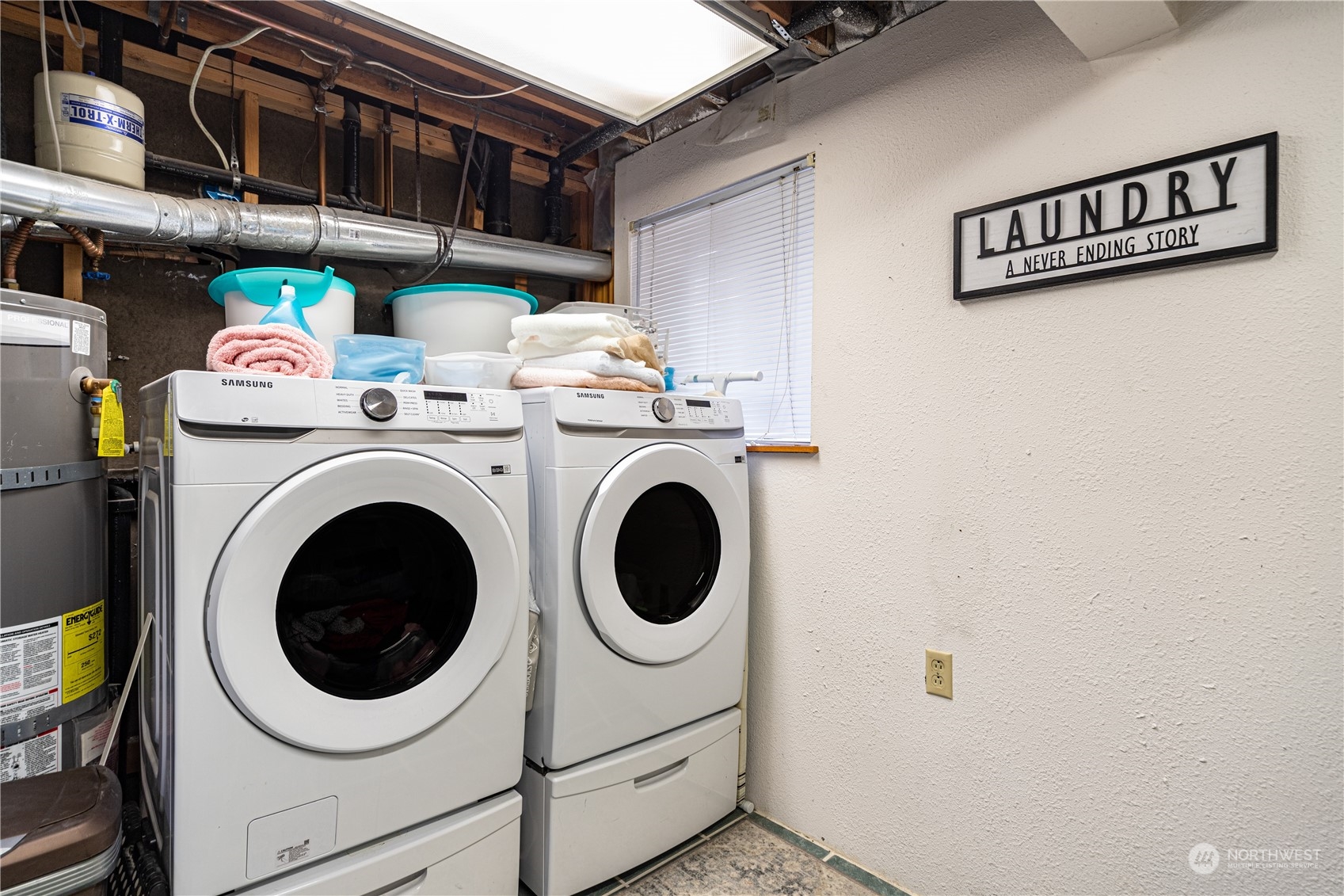 2401 Northeast John Carlson Road Bremerton, WA 98311 - Photo 24 of 36 a utility room with dryer and washer