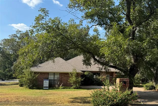 $449,000 | 6023 Melrose Circle, Granbury, TX 76049